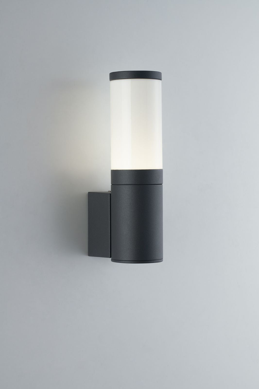 Applique per esterno IP54 in alluminio antracite led integrato 4000°k 13W 1440lm DISCOVERY Applique per esterno IP54 in alluminio antracite led integrato 4000°k 13W 1440lm DISCOVERY